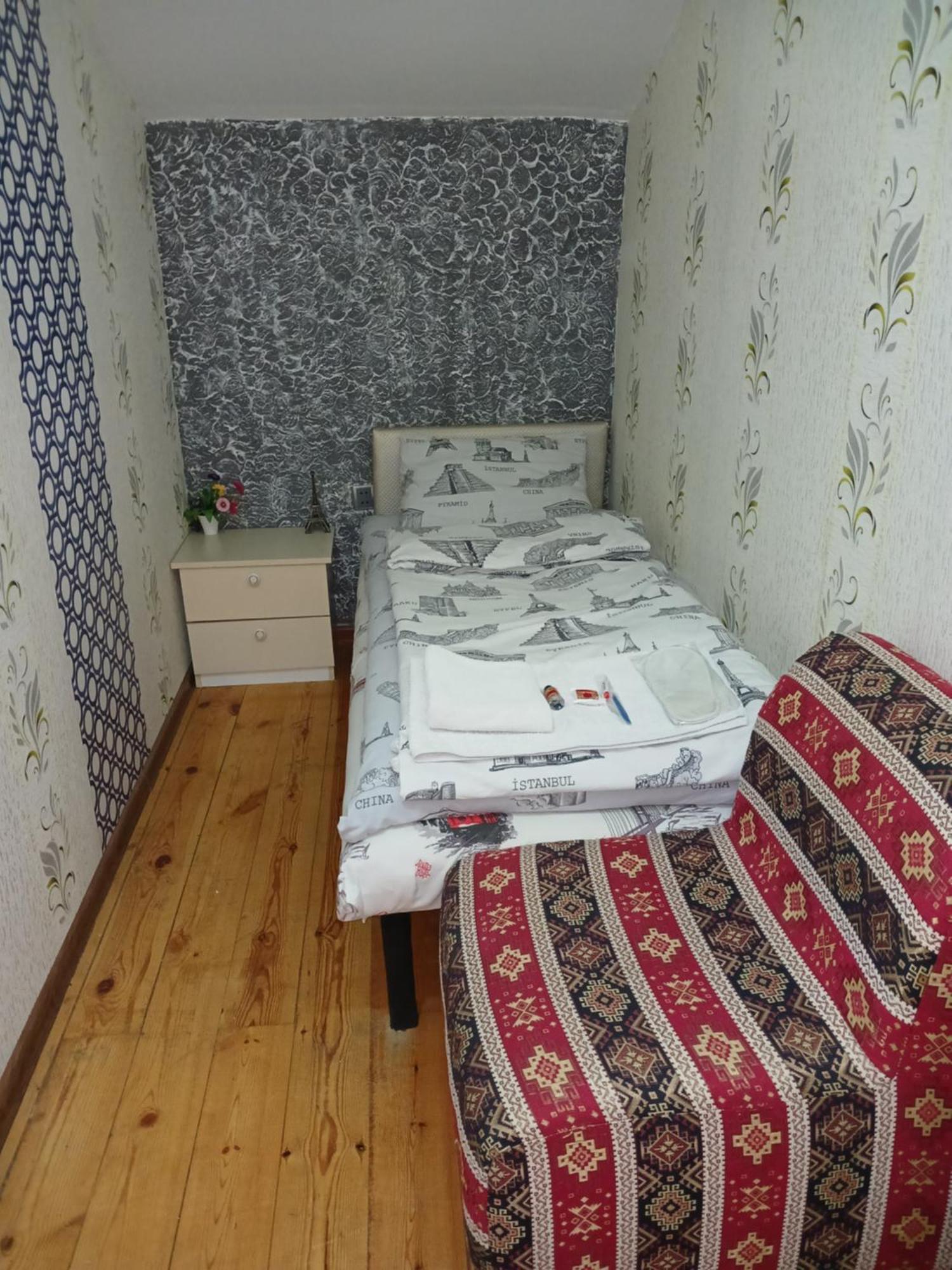 Cth-Baku-Hostel Buitenkant foto